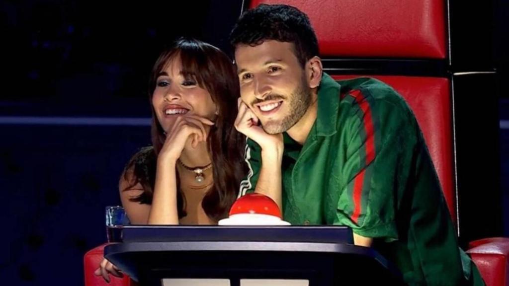 Sebastián y Atiana, durante 'La Voz'.