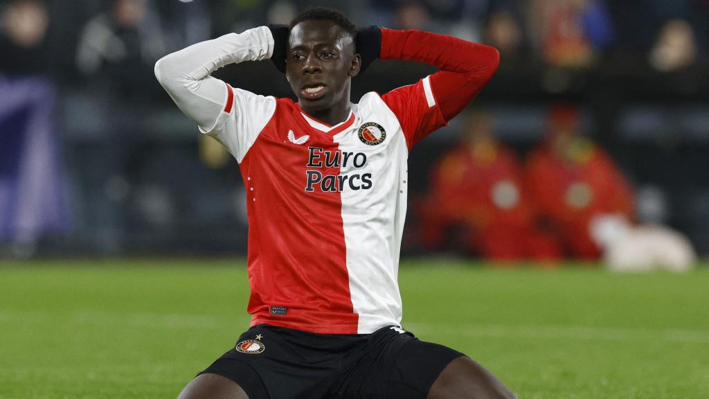 Geertrudia se lamenta tras marcarse un gol en propia