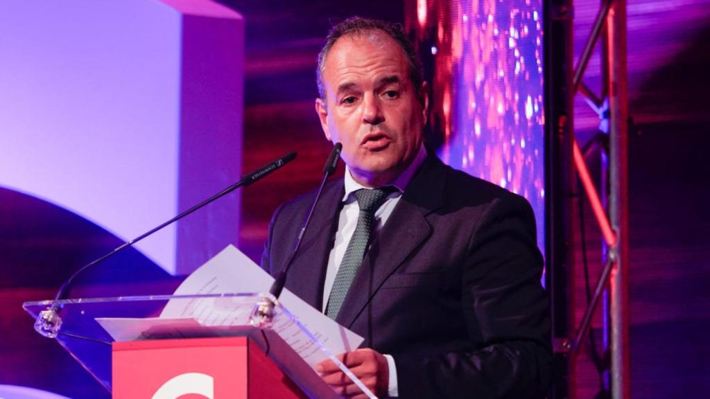 El presidente de la Cámara de Alicante, Carlos Baño, en su intervención de la Noche de la Economía Alicantina.