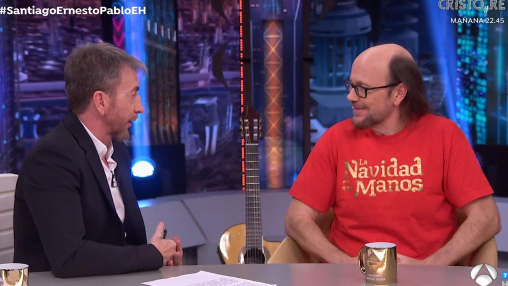Santiago Segura y Pablo Motos en 'El Hormiguero'.