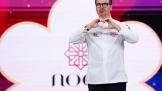 Paco Morales, del restaurante NOOR, tras recibir su tercera estrella Michelín durante la gala de las estrellas Michelin 2024.