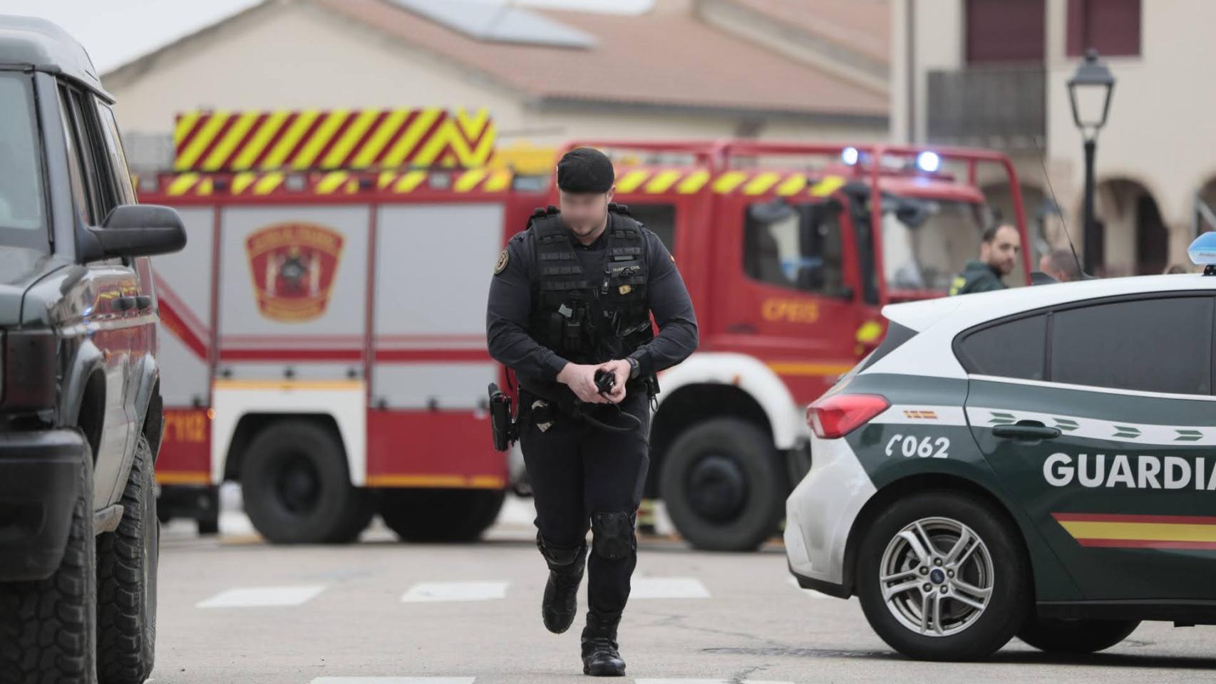 Fotogalería | Amplio dispositivo de la Guardia Civil por un atrincherado en Villaluenga de la Sagra