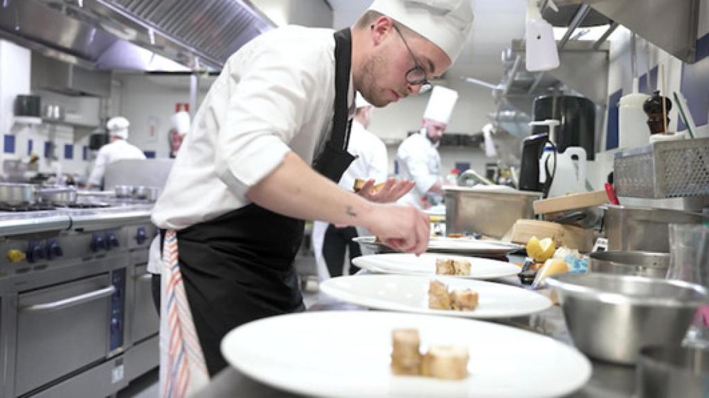 Un cocinero.