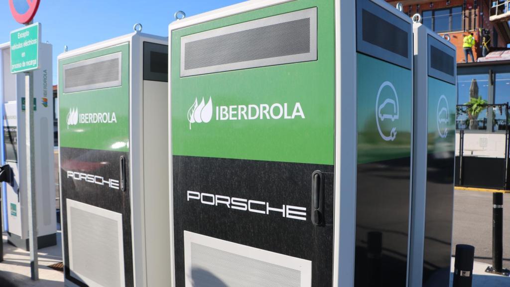 Punto de carga de 350 kW de Iberdrola.