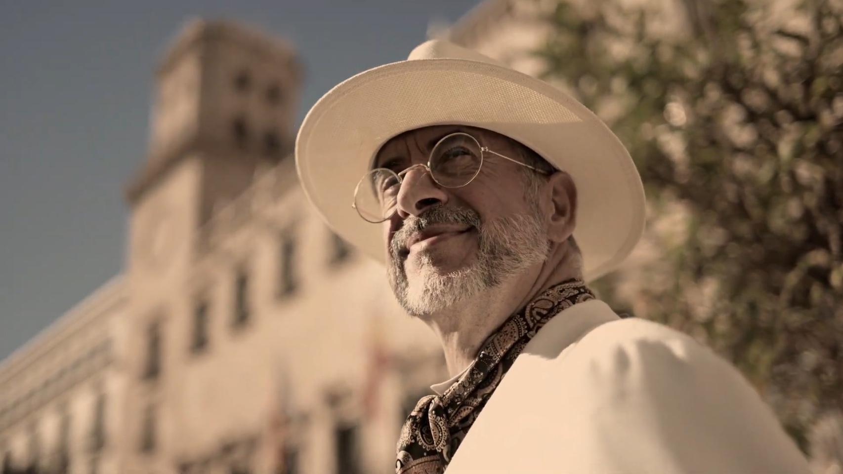 Juan el indiano en la presentación de la obra 'Los Gavilanes'.