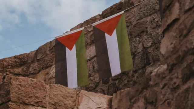 Tres de los 143 hispano-palestinos evacuados de Gaza se instalan en un pueblo de Alicante