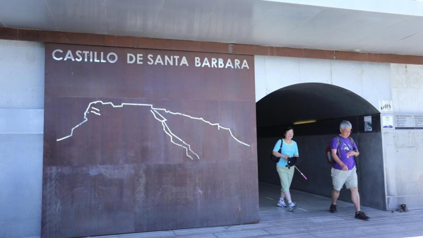 Ascensor del Castillo de Santa Bárbara.