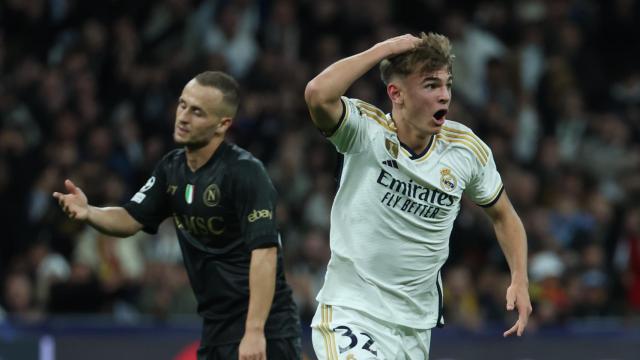 Nico Paz celebra su gol contra el Nápoles