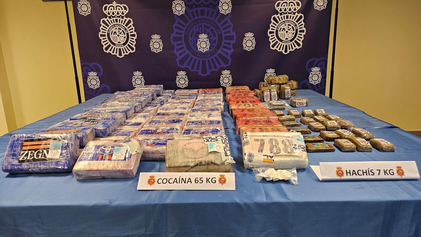 Material incautado en la operación antidroga en O Salnés.