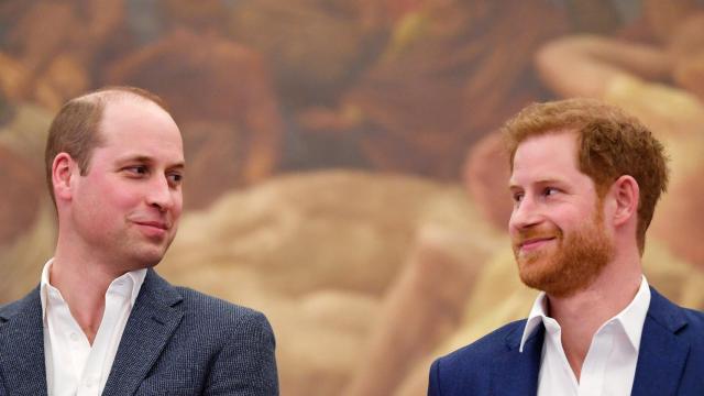 Guillermo cree que a Harry le ha lavado el cerebro un ejército de terapeutas tras huir de la Casa Real británica