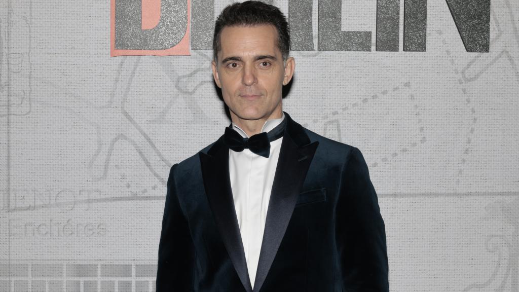 Pedro Alonso en la 'premiere' de 'Berlín', uno de sus papeles más conocidos