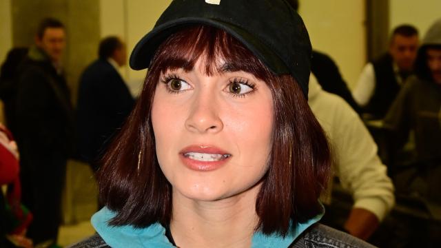 La cantante Aitana a su llegada a España, hace unas horas.