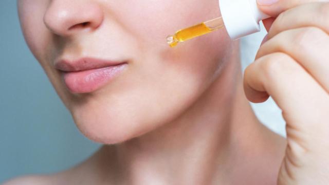 Soy experta en dermocosmética y esta es la razón por la que  la vitamina C no debe aplicarse todos los días