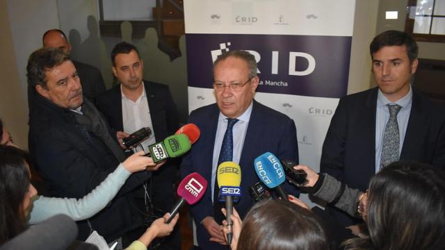 El consejero de Hacienda, Administraciones Públicas y Transformación Digital, Juan Alfonso Ruiz Molina, este viernes en Talavera.