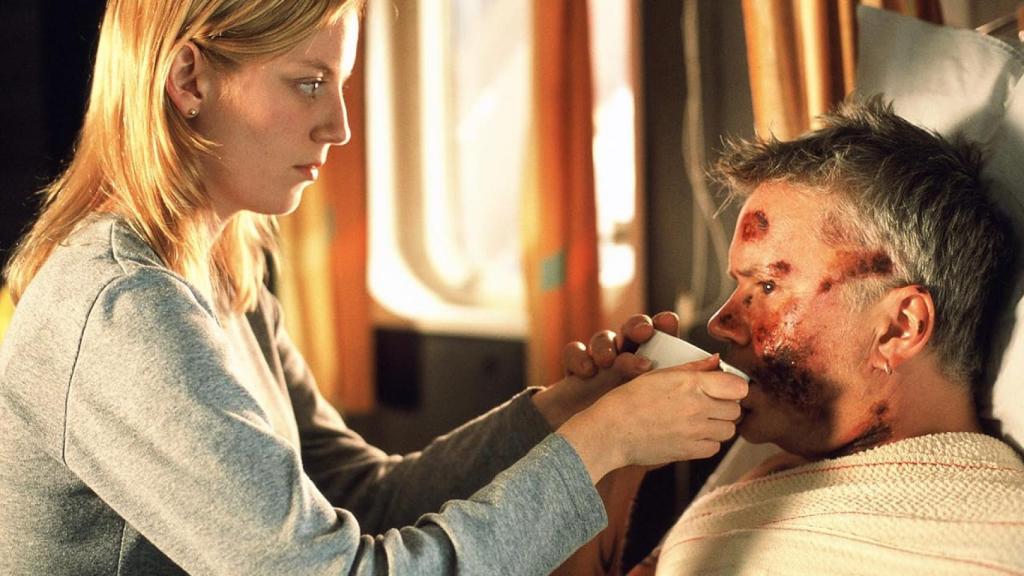 Sarah Polley y Tim Robbins en 'La vida secreta de las palabras'