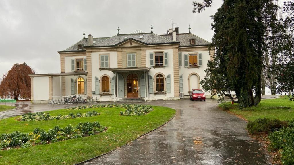 Fachada de la Fundación Henri Dunant