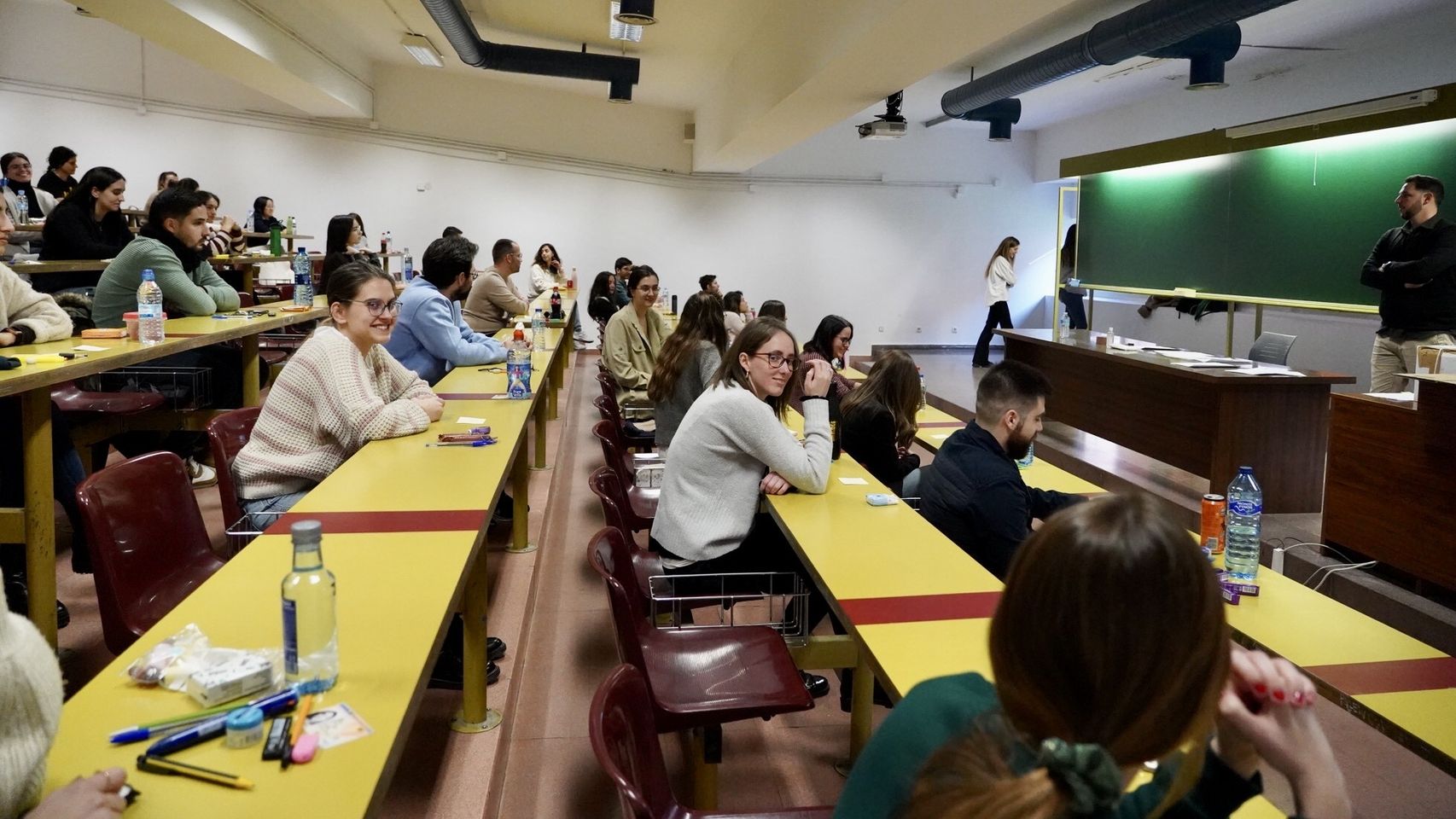 Imagen de un examen de oposiciones en Castilla y León.
