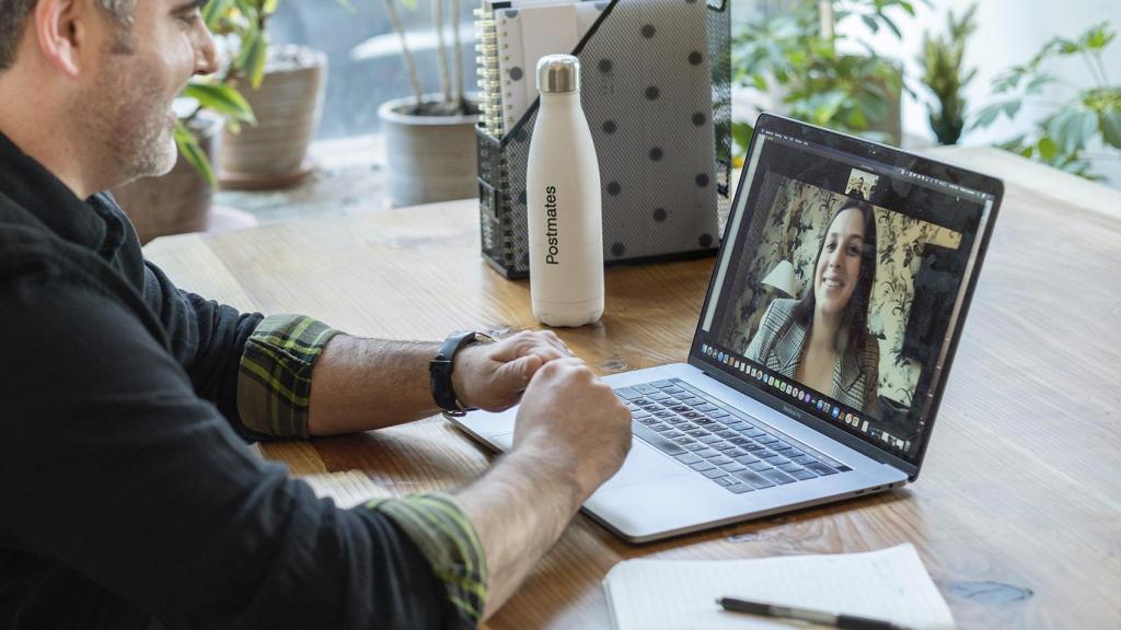 Reunión de trabajo por videollamada