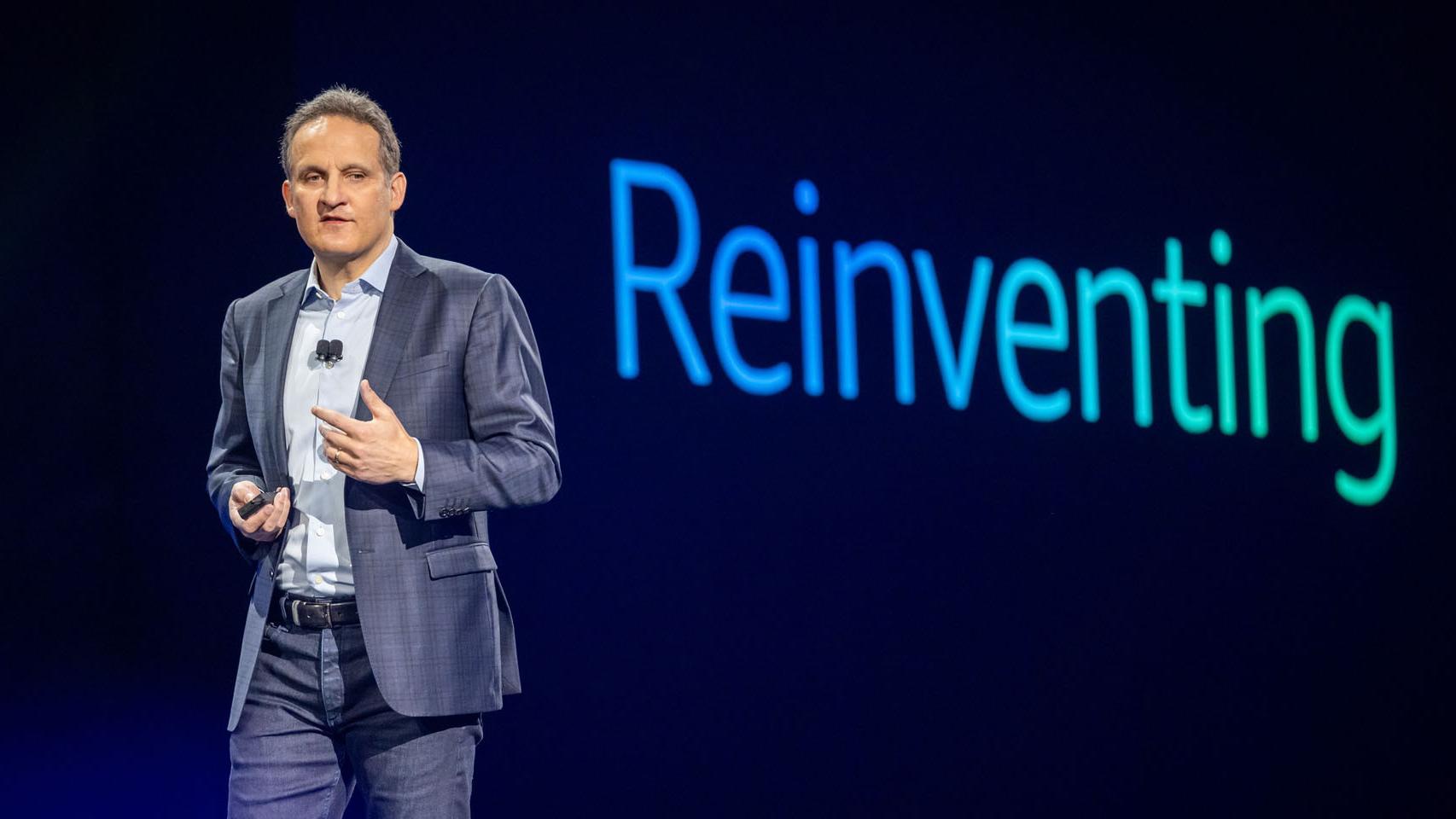 Adam Selipsky durante su keynote en AWS re:invent 2023.