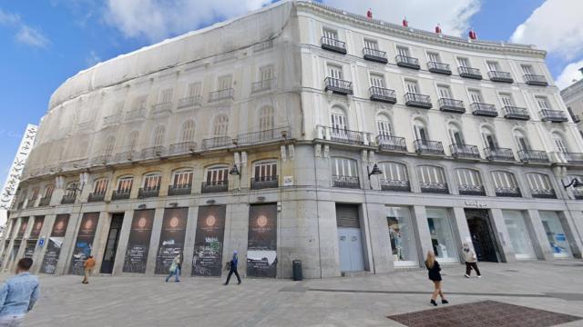 Imagen del edificio que El Corte Inglés ha adquirido en la Puerta del Sol