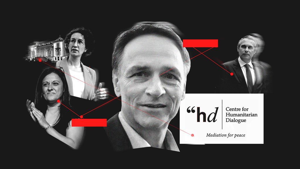 Roland Salvisberg (centro) fue el interlocutor del Gobierno Suizo con los líderes del procés en el exterior.