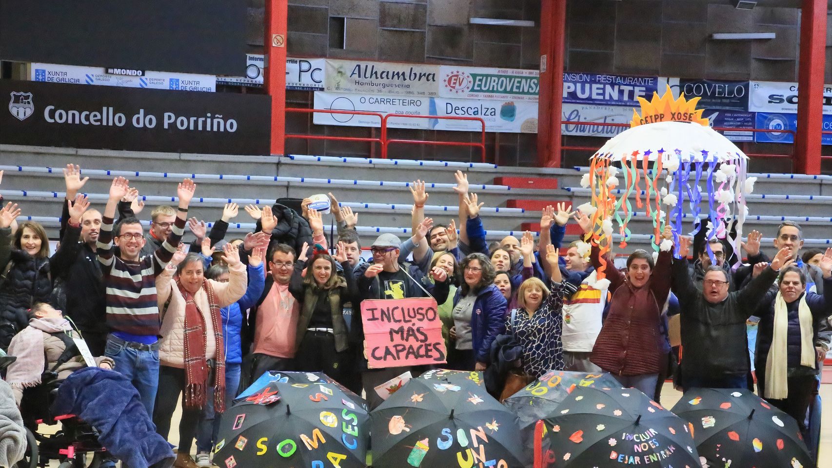 Los participantes en el acto de este viernes.