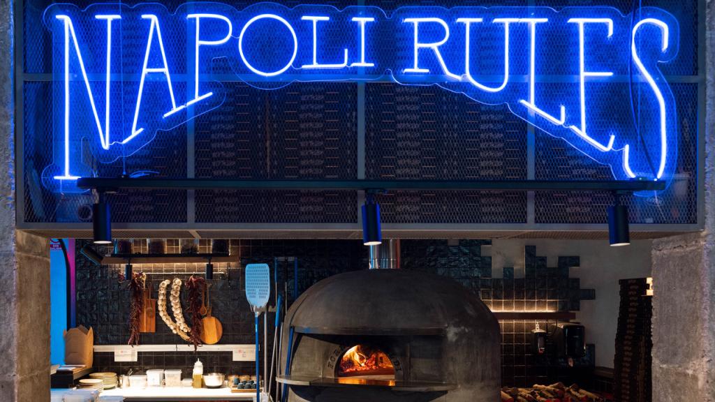 Imagen del horno de un local de la mejor cadena de pizzas de España. EE