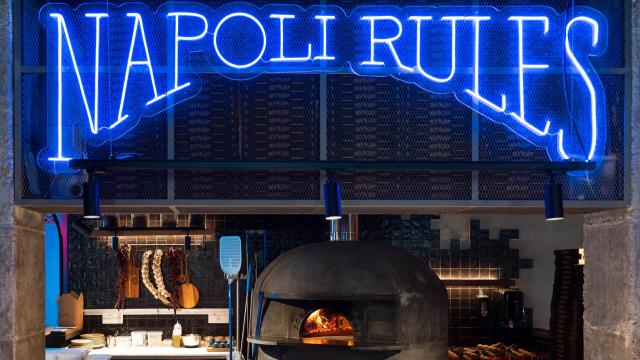 Imagen del horno de un local de la mejor cadena de pizzas de España. EE