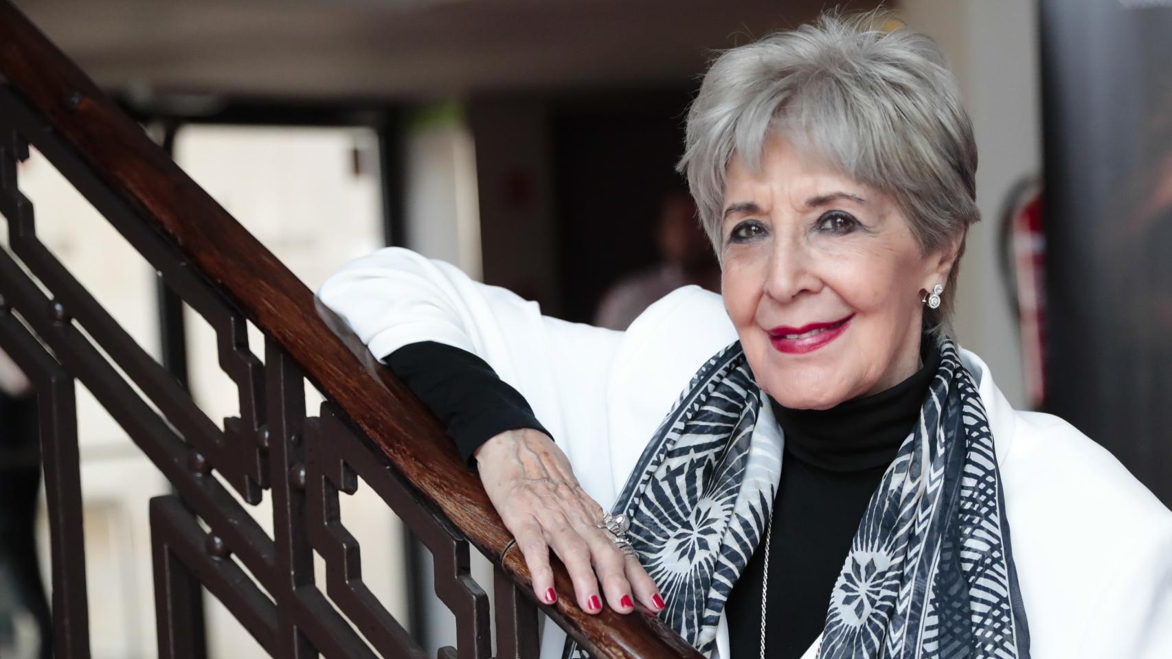 La intensa vida de Concha Velasco, en imágenes: la eterna 'Chica ye ye' que rompió moldes