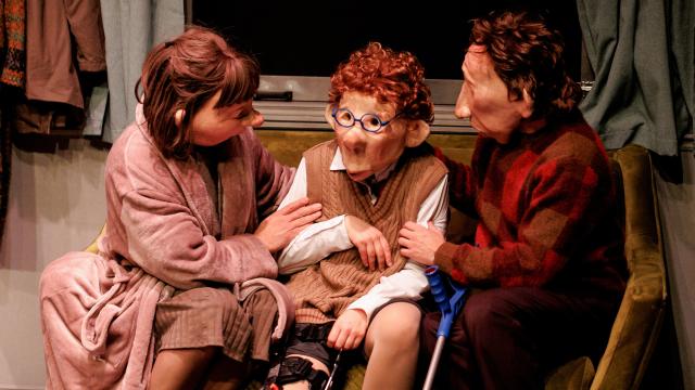 Un momento de 'Forever', de la compañía Kulunka Teatro. Foto: Aitor Matauco