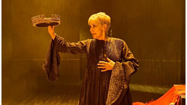Concha Velasco en 'Reina Juana' (2017), obra de Ernesto Caballero dirigida por Gerardo Vera. Foto: Sergio Parra