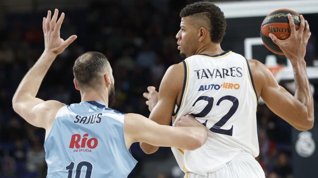 Tavares, frente a Breogán