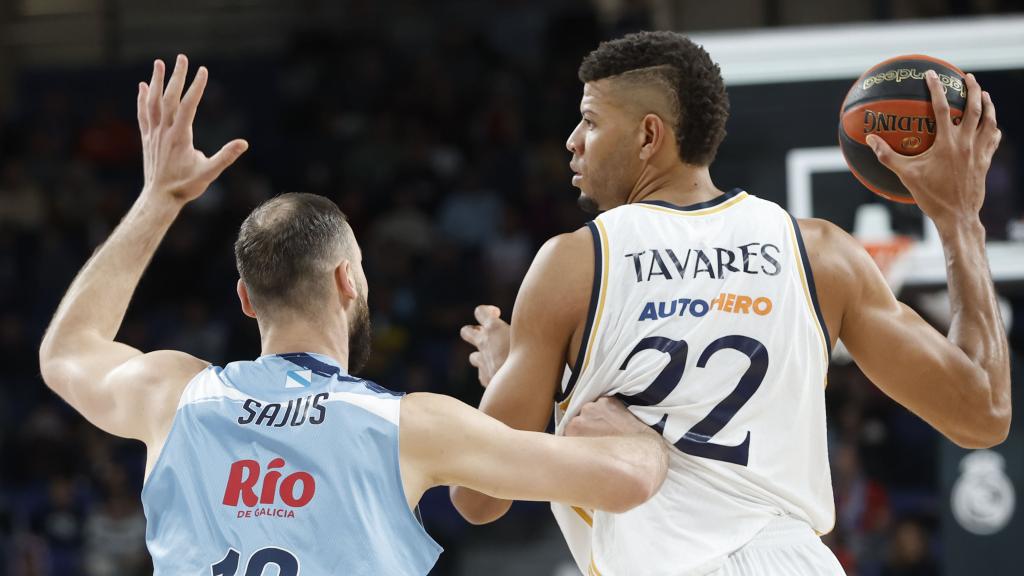 Tavares, frente a Breogán