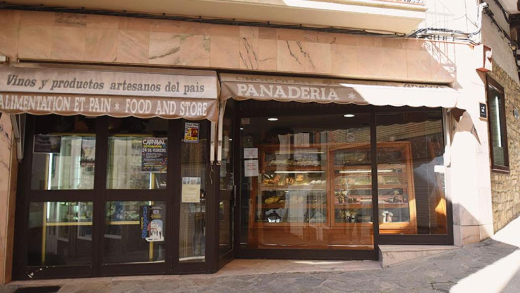La fachada de la chocolatería Brescó en la localidad de Benaberre.