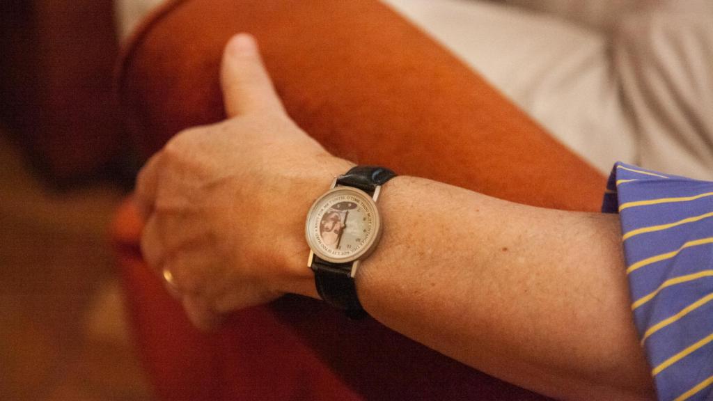 El reloj de Shakespeare que Luis Alberto de Cuenca lleva en la muñeca