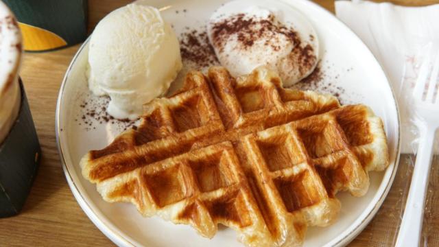 'Croffle', el dulce que arrasa en redes y puedes probar en estos sitios de Madrid y Barcelona.