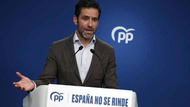 El portavoz del PP, Borja Sémper, en una rueda de prensa en la sede de la calle Génova.