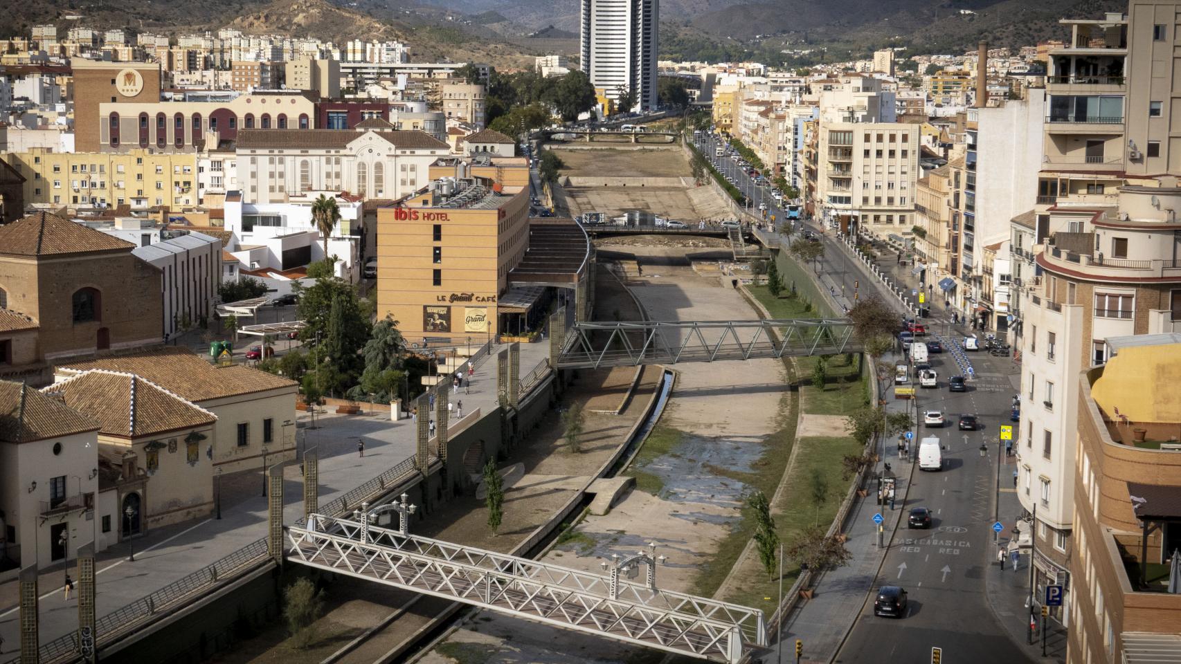 Imagen del cauce del río Guadalmedina de su Málaga.