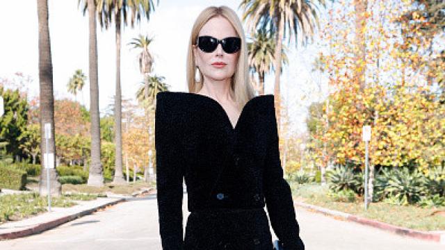 Nicole Kidman en el desfile de Balenciaga otoño-invierno 2024.