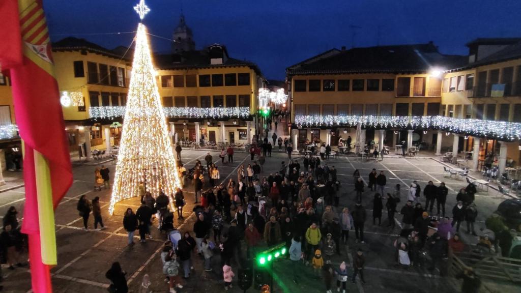 Encendido de la iluminación navideña en Tordesillas