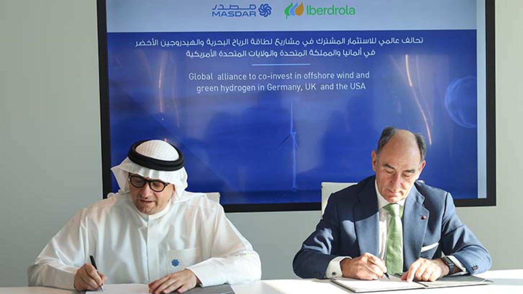 Ignacio Galán, presidente de Iberdrola, con Al Ramahi, director ejecutivo de Masdar.