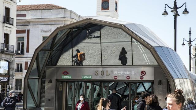 Cierra la estación de Metro de Sol en el puente de diciembre: los nuevos horarios del corte de la Línea 1