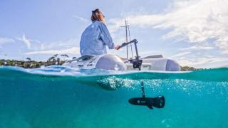 El motor eléctrico Kahe Pod 600 permite propulsar fuerabordas