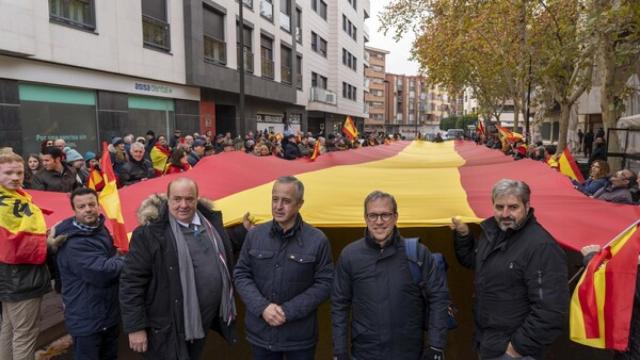 Concentraciones ante las sedes del PSOE en Castilla y León