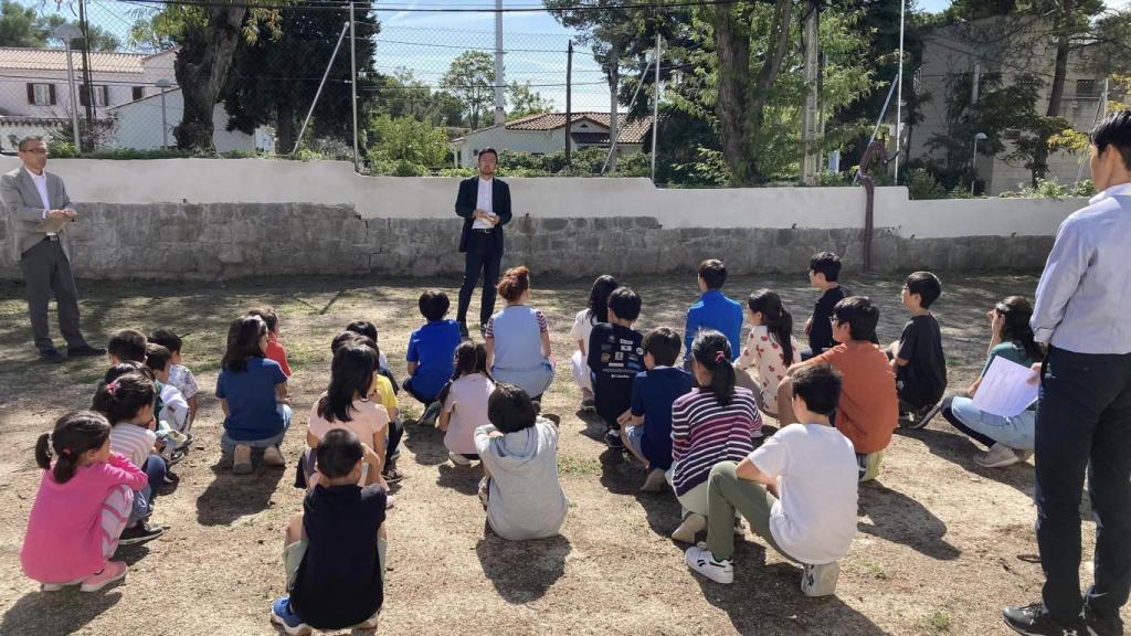 Durante una clase del colegio japonés de Madrid.