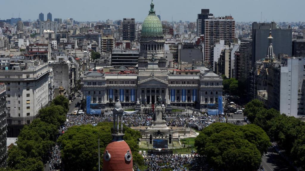 La plaza del Congreso durante la investidura de Milei