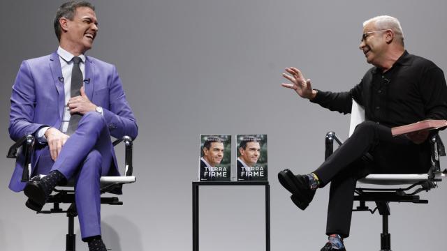 El presidente del Gobierno, Pedro Sánchez, este lunes durante la presentación de 'Tierra Firme', su nuevo libro.