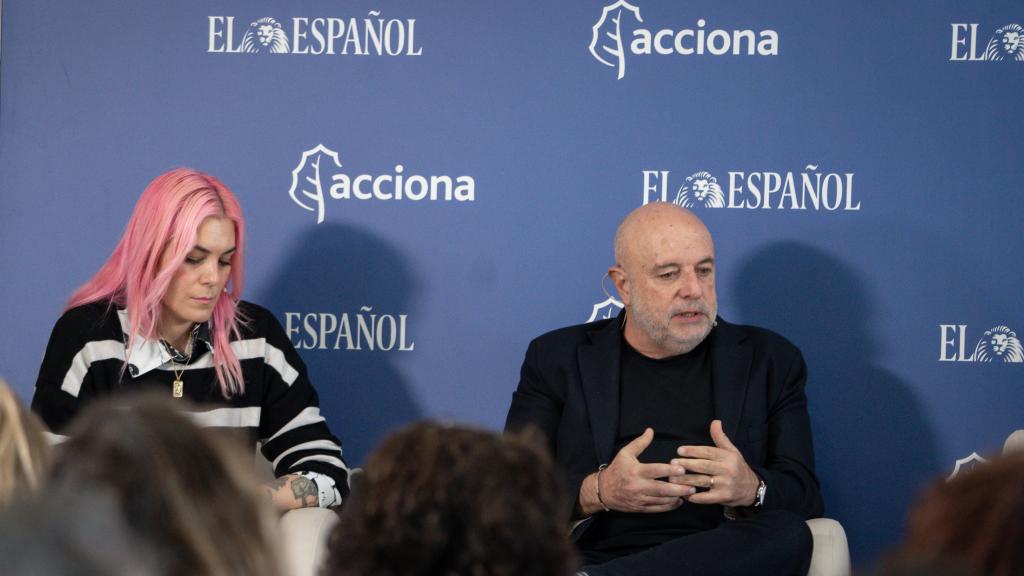 Sara Rubayo, historiadora de arte e influencer en temas relacionados con el mundo artístico y José María Batalla,  fundador de La Casa de Carlota