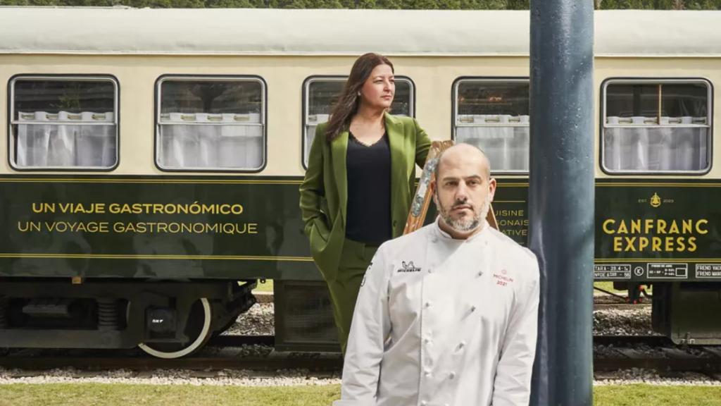 Una comida de estrella Michelin en un vagón de tren: así es este original restaurante de Huesca.