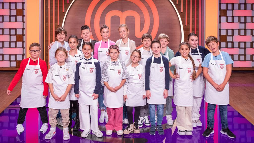 Los 16 aspirantes que participan en 'MasterChef Junior 10'.